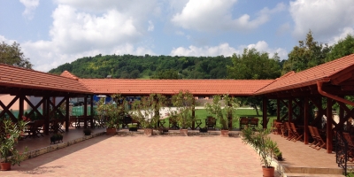 Hangulatos kerthelyiségünk is várja